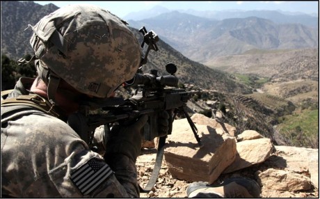 Cascos del ejército estadounidense con sistema de suspensión Skydex. NIVEL DE PROTECCIÓN III-A.
Último 151