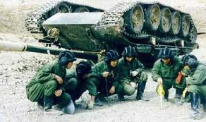 no me lo explico, un carro de combate por lo general, es bastante pesado lo que hace que el centro de 02