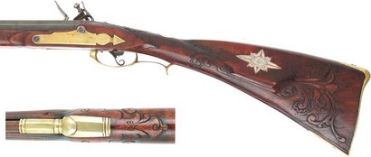 Hola de nuevo, os coloco aqwi unas fotos de unas armas bellamente grabadas. Son unas fotos recogidas por 71