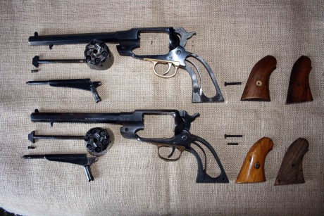 Dado que el Remington 1858 es el revólver preferido por diversas marcas para la realización de replicas 00