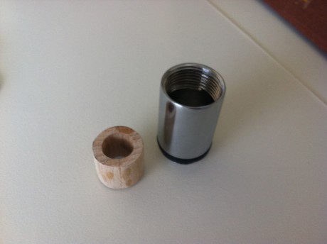 Hola,

  Hace un tiempo me hice un moderador-bocacha a base de materiales de fontanería y madera. Una 12