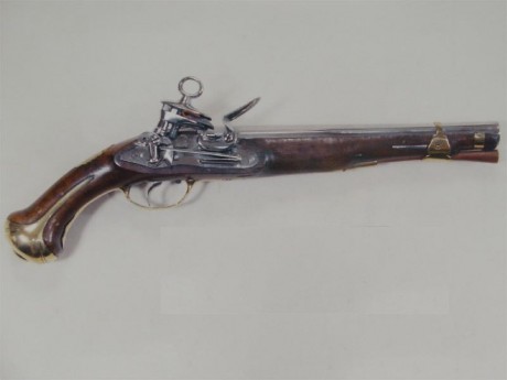 Podéis decirme alguno si las Pistola de chispa Santa Barbara calibre 58 son de anima lisa o rayada...

Gracias 90
