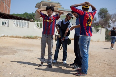 Ya que estamos en el tema del conflicto de Libia, me gustaría hacer algunos comentarios al respecto del 60