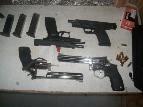  Ya que diversos foreros me han solicitado reabrir aquel viejo y exitoso hilo "Vernos las caras", 32