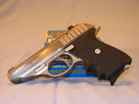Estoy a punto de comprar un arma corta para portar de paisano, mirando mucho las finalistas son un revolver 50