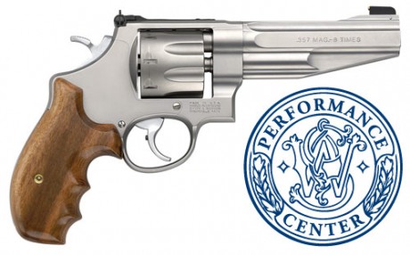 Buenas noches a todos!!!! bueno pues que necesito un poco de ayuda para identificar este revolver,todo 90