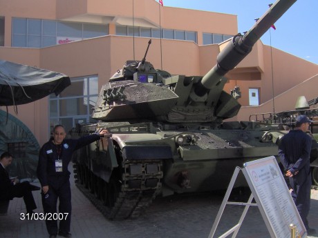 A ver qué os parece.

https://alejandro-8.blogspot.com/2011/08/nueva-version-del-t-90.html 90