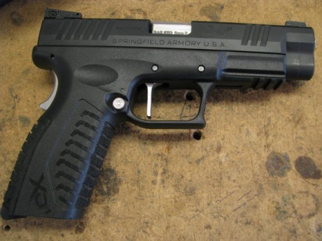 Me gustan mucho la XDM, por eso he pensado en poneros una fotos de esta nueva serie:

Specifications 	
Caliber 101
