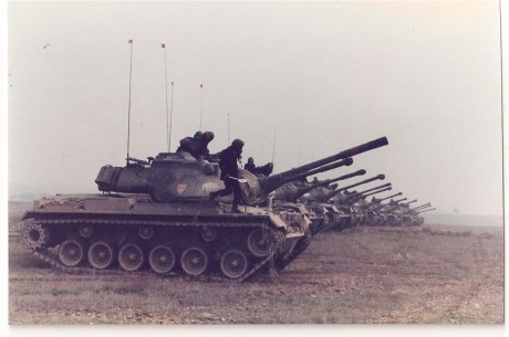 es uno de los carros de combate más emblemático de la guerra fría, y junto con el M-48 y el T-54/55 de 142