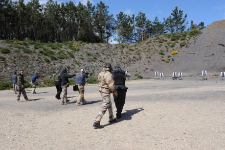 https://www.izarestactical.com/curso_basico_de_tiro_tactico.html

-UNA IMAGEN VALE MAS QUE 1000 PALABRAS. 00