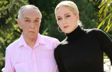 Gaston Glock, de 82 años, y fundador de las famosas pistolas que llevan su nombre acaba de contraer matrimonio 00