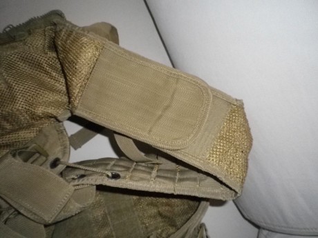 Hola.
Bueno, al grano.
Llevo tiempo dandole vueltas a la adquisicion de un sistema MOLLE, el chaleco en 52