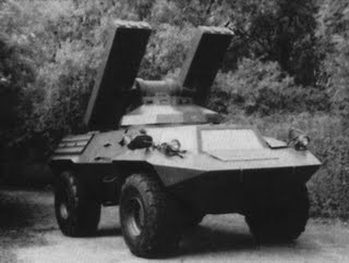 La empresa Lohr desarrollo lo que parecia un sencillo, barato y efectivo vehiculo de exploración /apoyo. 10