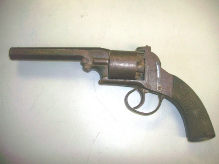 Hola tengo un revolver antiguo pero no se ni módelo ni valor ni nada de nada. Soy inexperto en la materia. 00