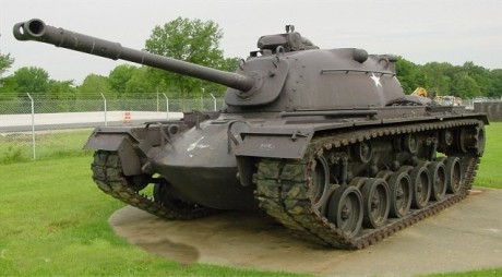 Hola a todos

tengo imagenes de muy niño en revistas americanas de armamento de la primera version del 32