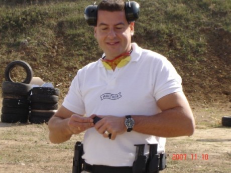  Ya que diversos foreros me han solicitado reabrir aquel viejo y exitoso hilo "Vernos las caras", 71