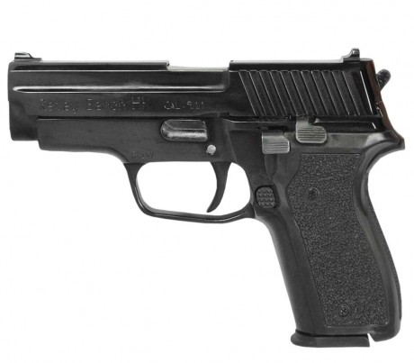 Hola, estoy buscando información sobre cómo resultan en calidad las armas Retay, y entre ellas, esta de 30