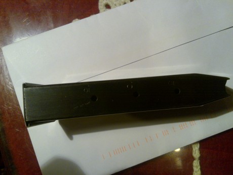 Pues buscando otras cosas ha aparecido este cargador y no recuerdo de que es, a ver si me podeis echar 01