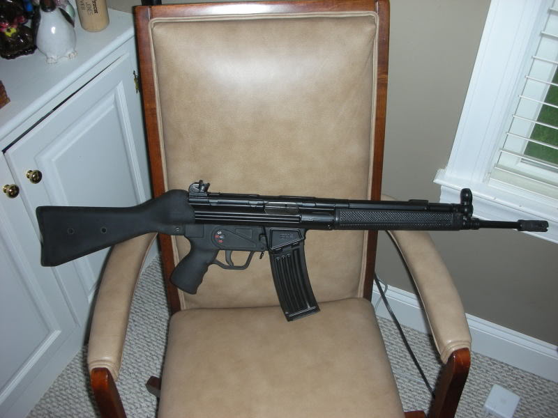 La duda, es un clon bien hecho?
https://www.vectorarms.com/shop/

Que yo sepa es mucho mas barato que 160