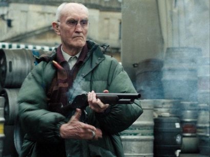 Compañeros,

En vista de las ganas de algunos (Elcafe, Wilcow, Vrakk, etc) por adivinar armas de películas 160