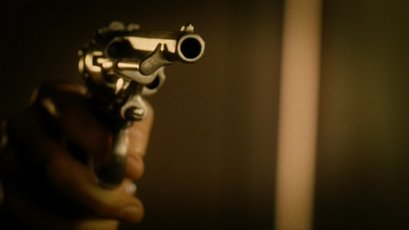 Compañeros,

En vista de las ganas de algunos (Elcafe, Wilcow, Vrakk, etc) por adivinar armas de películas 50