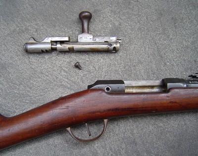 Hola:

Algunos pensaréis que soy muy cruel al publicar estas páginas de fusiles militares del fabuloso 60