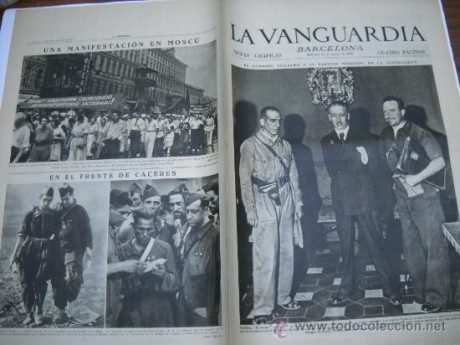 Coronel Villalba , el segundo presidente de la generalitat y Capitan Medrano, en la portada de La Vanguardia. 80