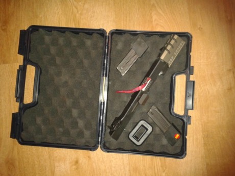Vendo por no usar carro del 32 para walther gsp expert. Con funda original, 2 cargadores, kit herramienta 01