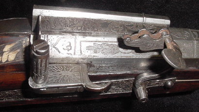 Me ha dado tanta envidia Einar y su nuevo Colt Walker que me he puesto a buscar algo para ganarle aun 20