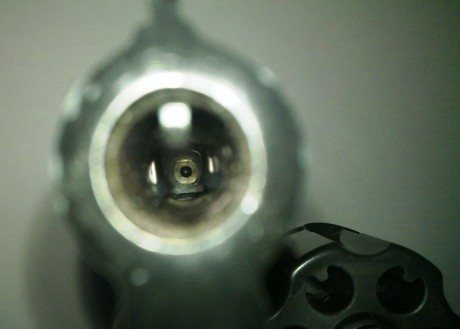 Ahì van unas fotos de un revolver .380 ME GUM que he encontrado en la web,por primera vez por dentro,fijaos 11