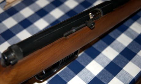 Hola compañeros el caso es que tengo una carabina  Voere Kufstein Austria-Ca.22Lr  a la cual le extravie 80