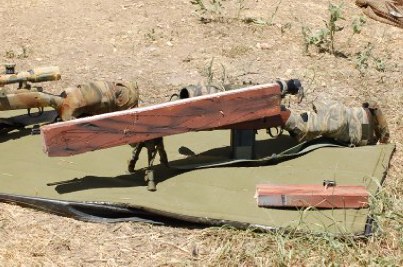 Agujeros de ratas, snipers holes, troneras o como le quieran llamar. Francotirador urbano el reto insuperable.

Un 120