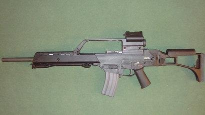 Hola!! tengo un hk sl-8,es un buen rifle(para mi un buen fusil)estoy disfrutando con su precision,tacto,en 111