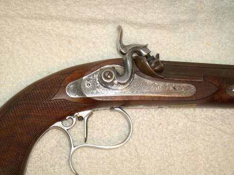 VENDO PISTOLA DE DUELO. MODELO ROCHATTE. FABRICADA POR P.BONDINI.CALIBRE 45 EN MUY BUEN ESTADO, PUES HA 00