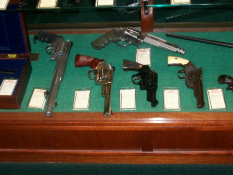 Hace un par de años estuve en USA, en Michigan, estuve en Cabelas........ 02