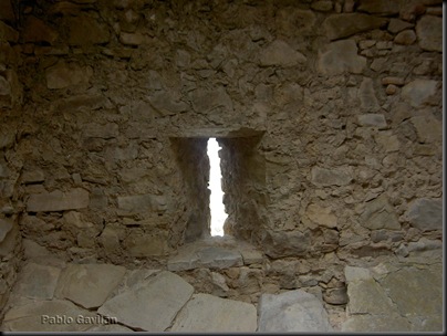 Agujeros de ratas, snipers holes, troneras o como le quieran llamar. Francotirador urbano el reto insuperable.

Un 150