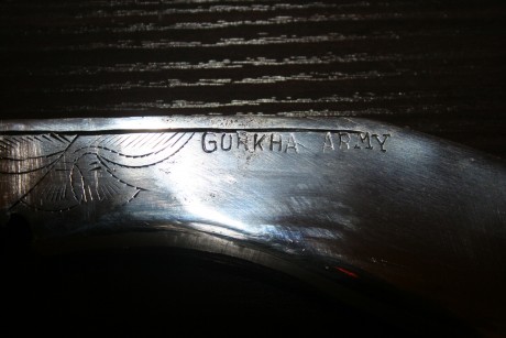 Hola amiguitos, estoy pensando en comprar un cuchillo kukri muy artesano y bonito de una web de Nepal, 130