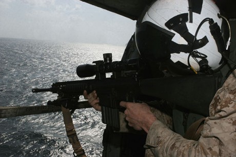 (Sniper aerial platform) es el termino en ingles para designar a un francotirador apostado en una plataforma 60