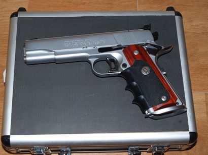 Hola,me gustaria comprar una 1911 del .45.Tengo la f de segunda,y quisiera comprarla de segunda mano en 72