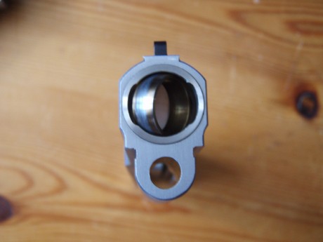 Tengo pensado comprar una 9mm para precisión y dudo entre la sw 952 y la sig sauer x five. Me inclino 41