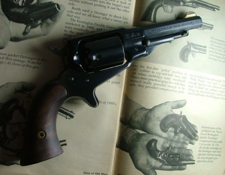 Hace muy poco que he adquirido este arma y estoy aún haciendole las modificacioes y ajuste precisos para 81