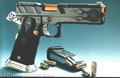 Buenas tardes, me gustaría que algunos de los expertos que hay en este foro sobre armas cortas, me asesorara 90