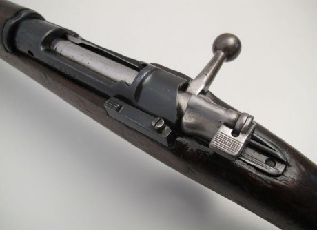 Hola, del fusil español Mauser modelo 1893, se que hay al menos dos modelos o versiones, la primera, que 20