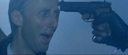 Compañeros,

En vista de las ganas de algunos (Elcafe, Wilcow, Vrakk, etc) por adivinar armas de películas 20