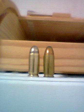 Hola de nuevo compañeros.

Un amigo me ha comentado que le han regalado una pistola del calibre 9 Long.

He 41