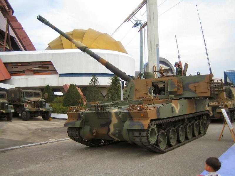 fuente: Prime Portal
empecemos con los carros de combate
K1
 http://i381.photobucket.com/albums/oo251/lpitcar/k1mbt.jpg 150