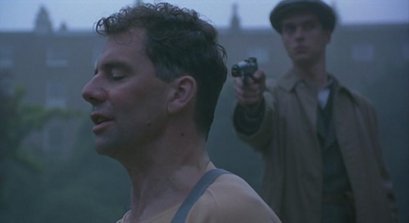 Compañeros,

En vista de las ganas de algunos (Elcafe, Wilcow, Vrakk, etc) por adivinar armas de películas 30