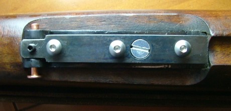 Muy buenas,

Ha caido en mis manos un Mauser Coruña en un estado excelente, sin disparar diría yo, conserva 130