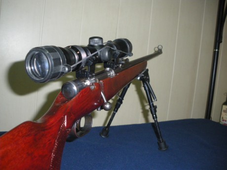 RIFLE del 22 TOZ 17-01   Vendo rifle del 22 toz tula 17-01 dotado de bipode (139€),visor 3-9x32(89€),correa,maleta 01