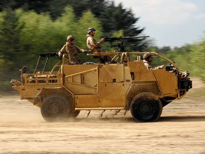 Me gustaría abrir un post sobre todo tipo de vehículos militares ligeros.

Empezare con unos clásicos:
- 20